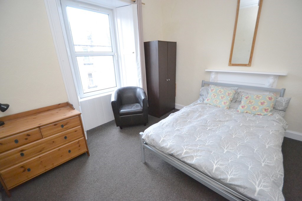 Property to rent in Stirling Town, FK8, Bruce Street properties from