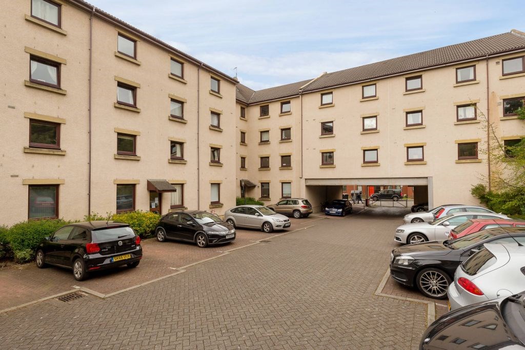 Property to rent in Ardmillan, EH11, Bryson Road properties from