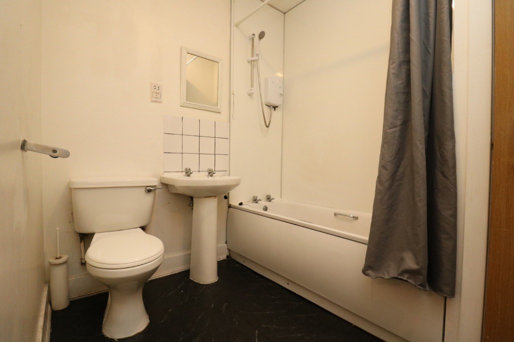 Property to rent in Charing Cross, G3, Dover Street properties from