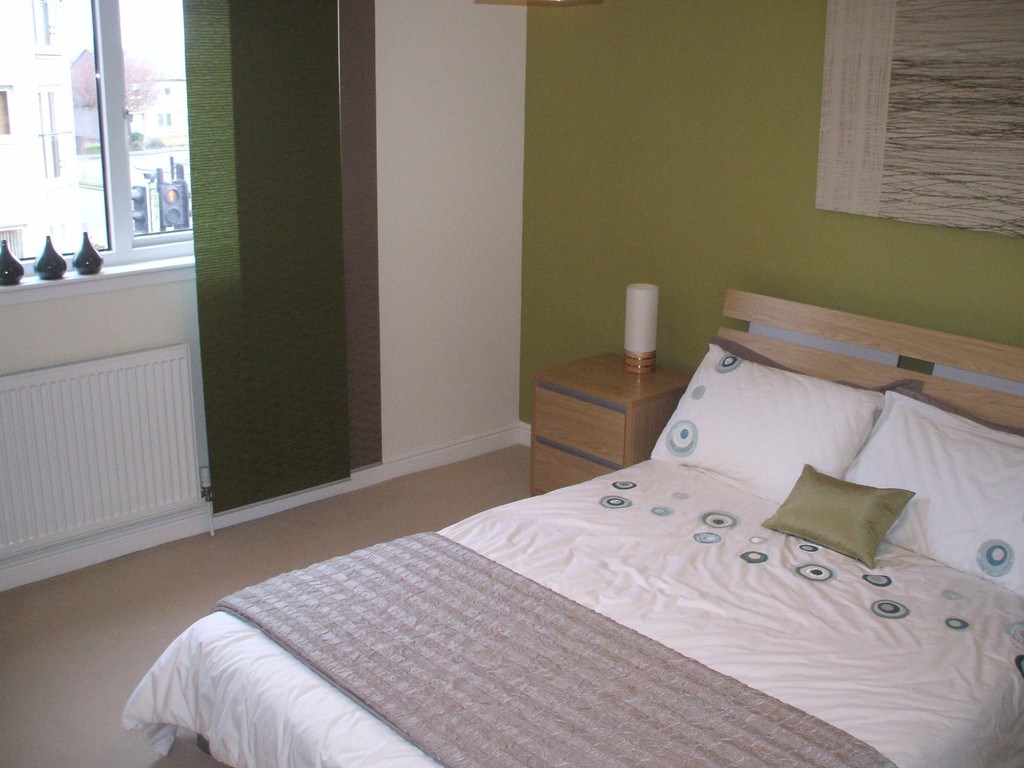 Property to rent in Renfrew, PA4, Highgrove Court properties from