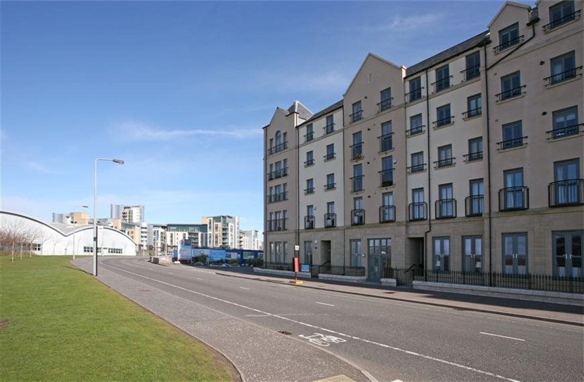 Property to rent in Leith, EH6, Newhaven Place properties from Citylets