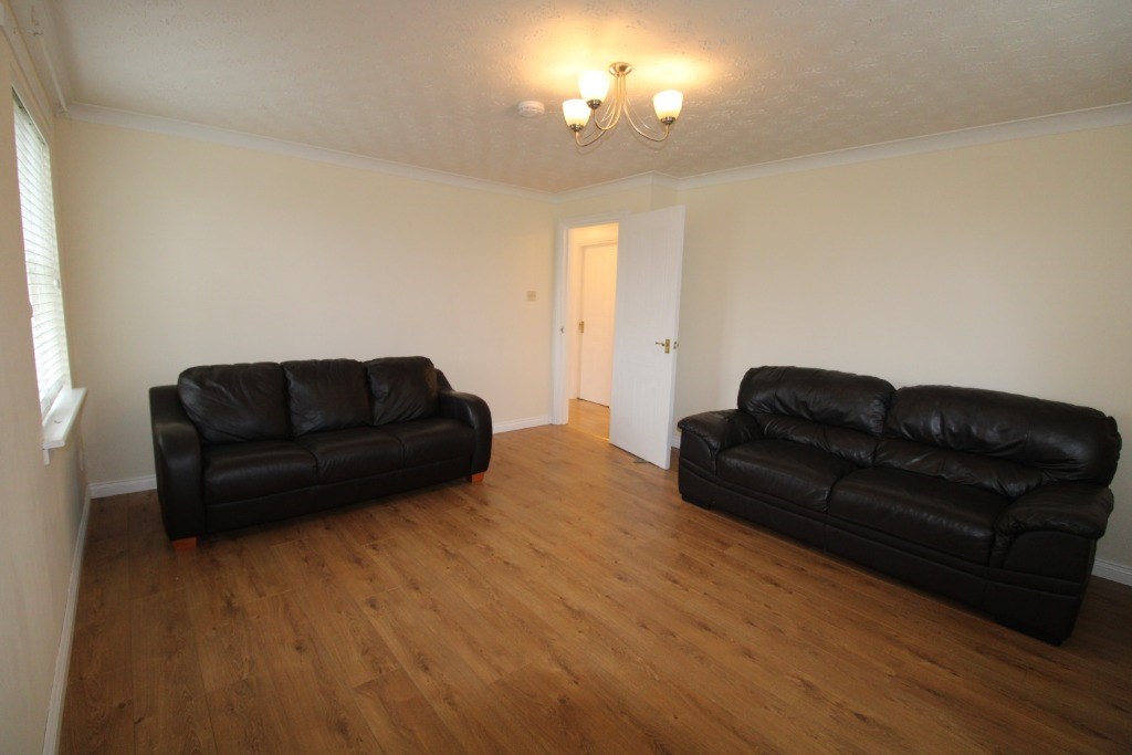 Property to rent in Larbert, FK5, Queens Court properties from Citylets