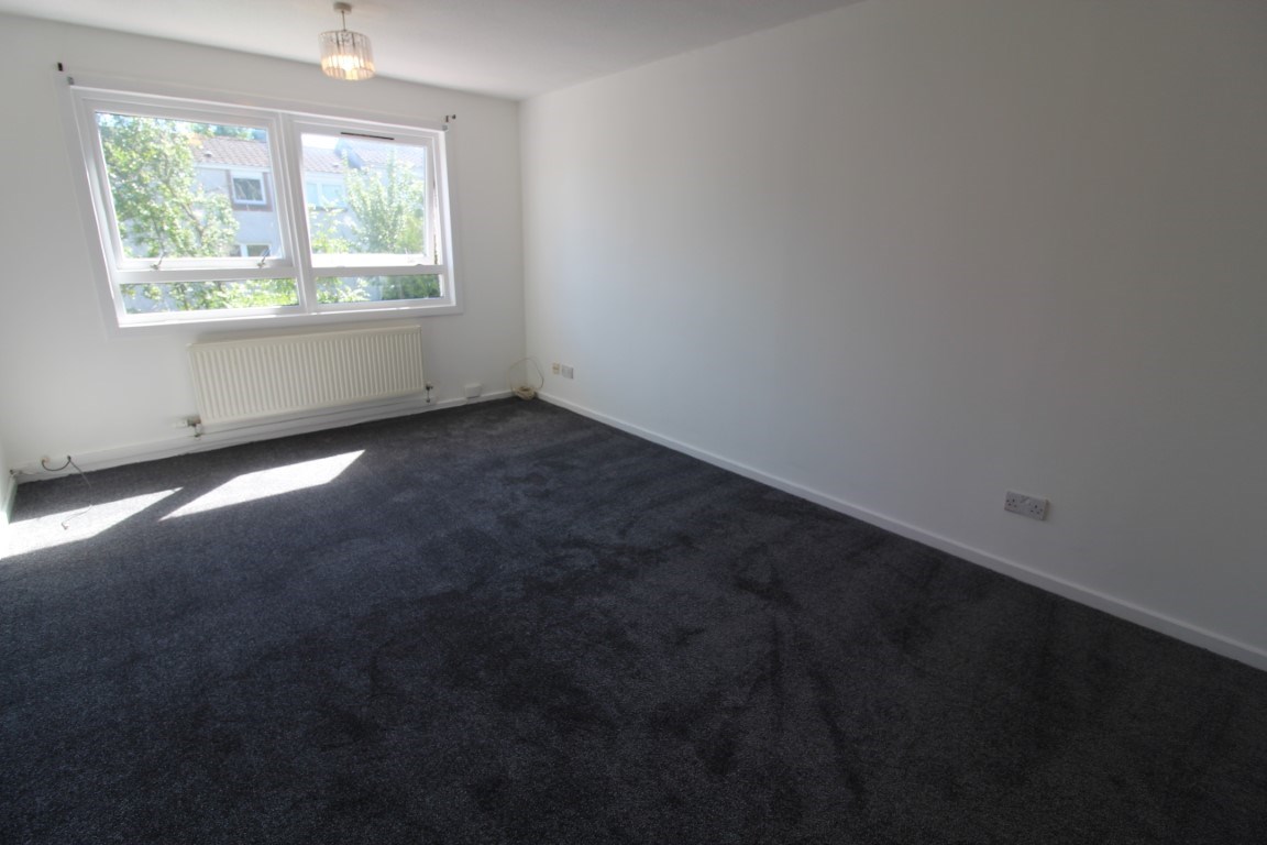 Property to rent in Erskine, PA8, Rashieburn properties from Citylets