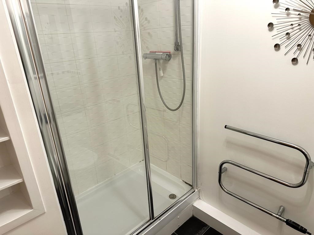 Property to rent in Charing Cross, G2, Sauchiehall Street properties