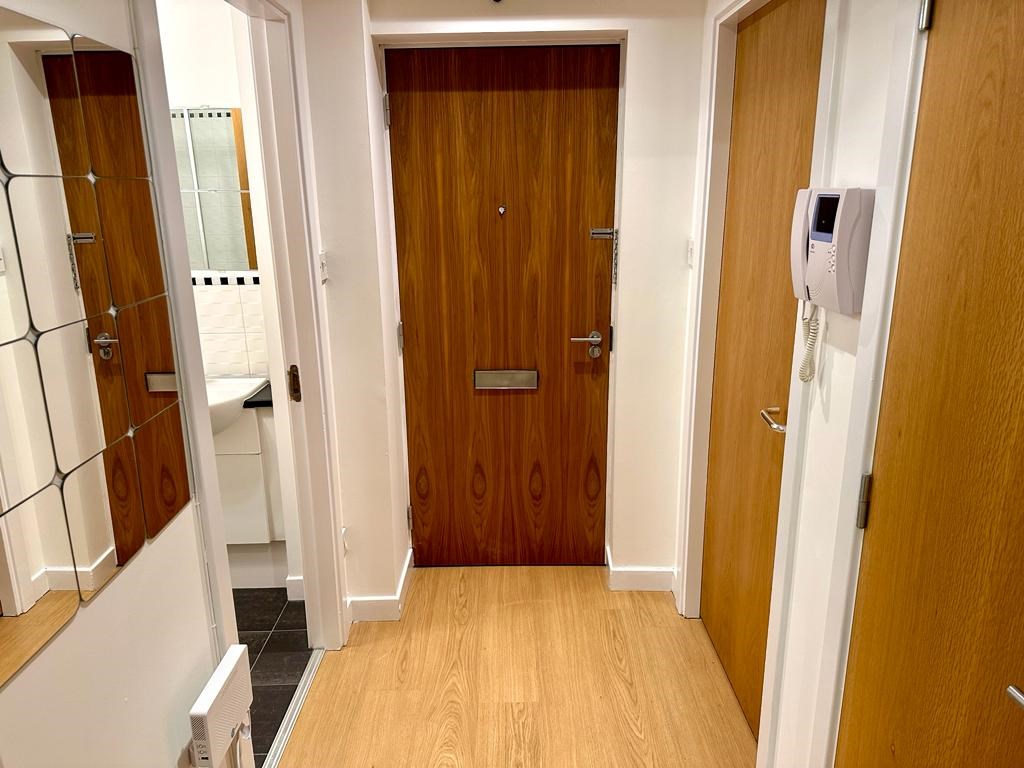 Property to rent in Charing Cross, G2, Sauchiehall Street properties