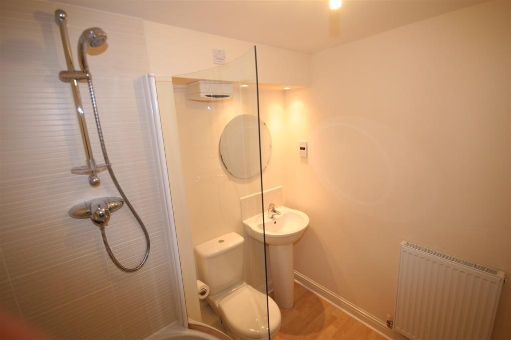 Property to rent in Pollokshields, G41, Standrews Close properties from