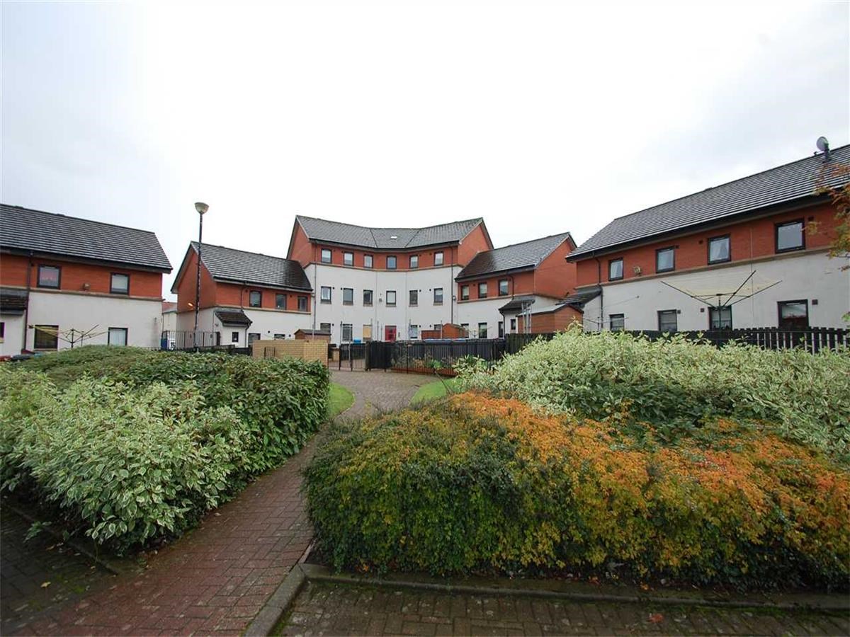 Property to rent in Hamilton, ML3, Strathaven Road properties from