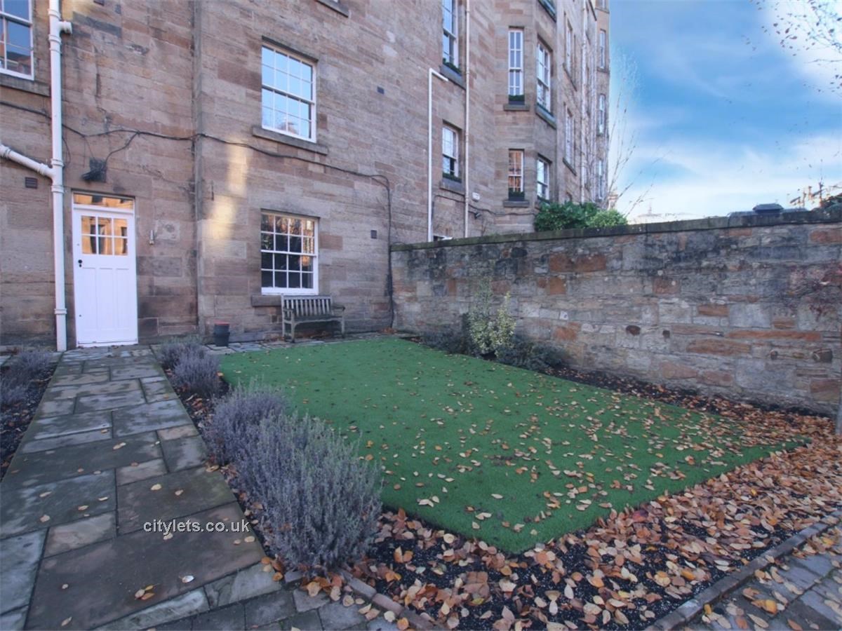 Property to rent in Park, G3, Woodside Crescent properties from
