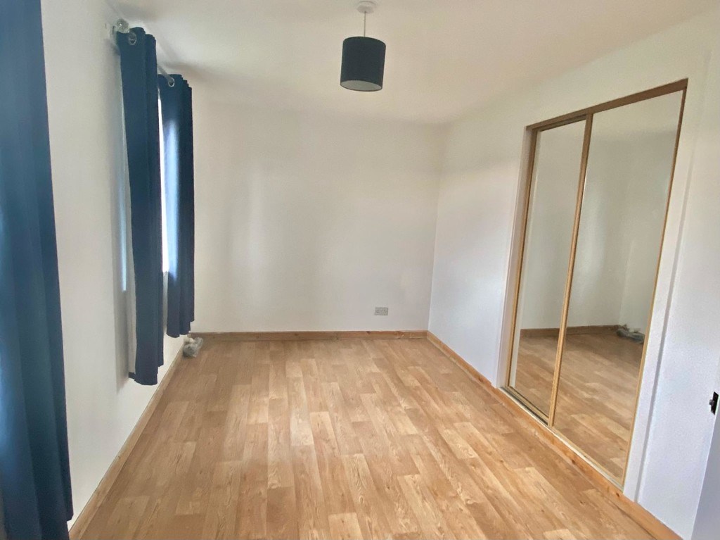 Property to rent in Rosyth, KY11, Camdean Crescent properties from