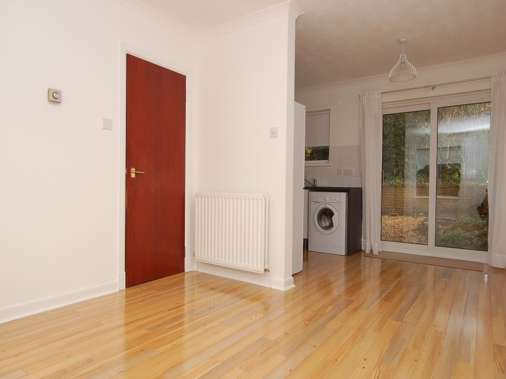 Property to rent in Merrylee, G46, Carleton Gate properties from