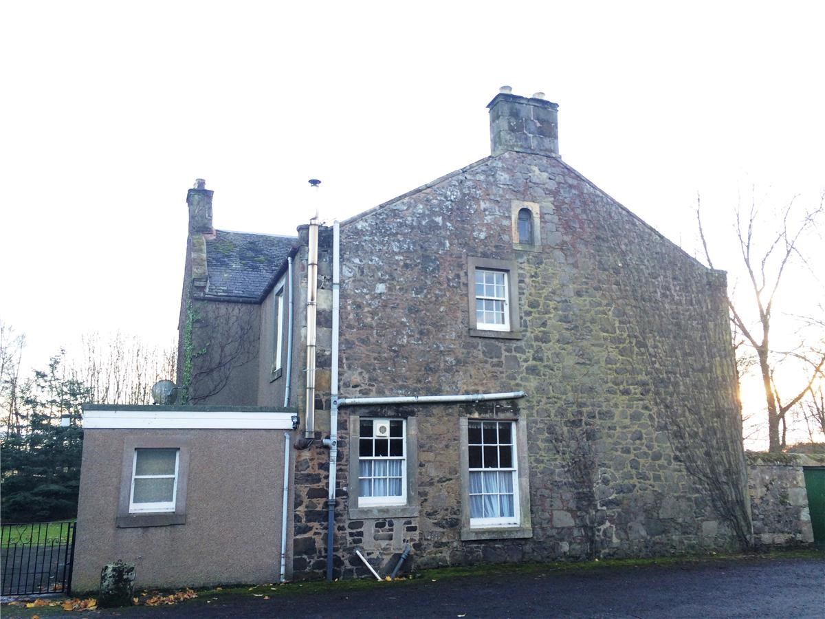 Property to rent in Leuchars, KY16, Cast Farmhouse properties from
