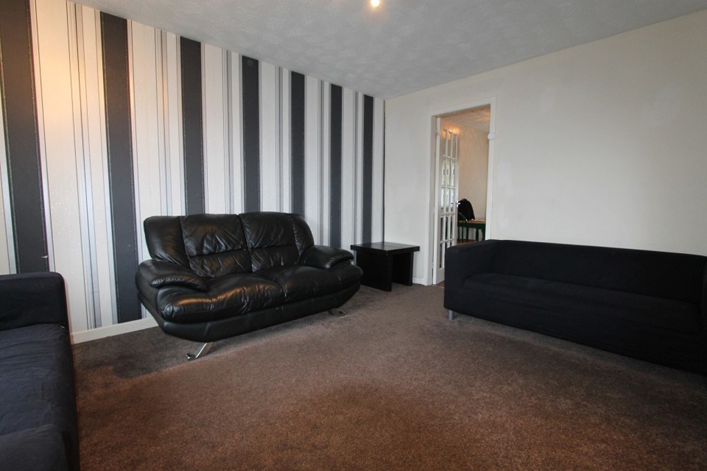 Property to rent in Hogganfield, G33, Colintraive Crescent properties