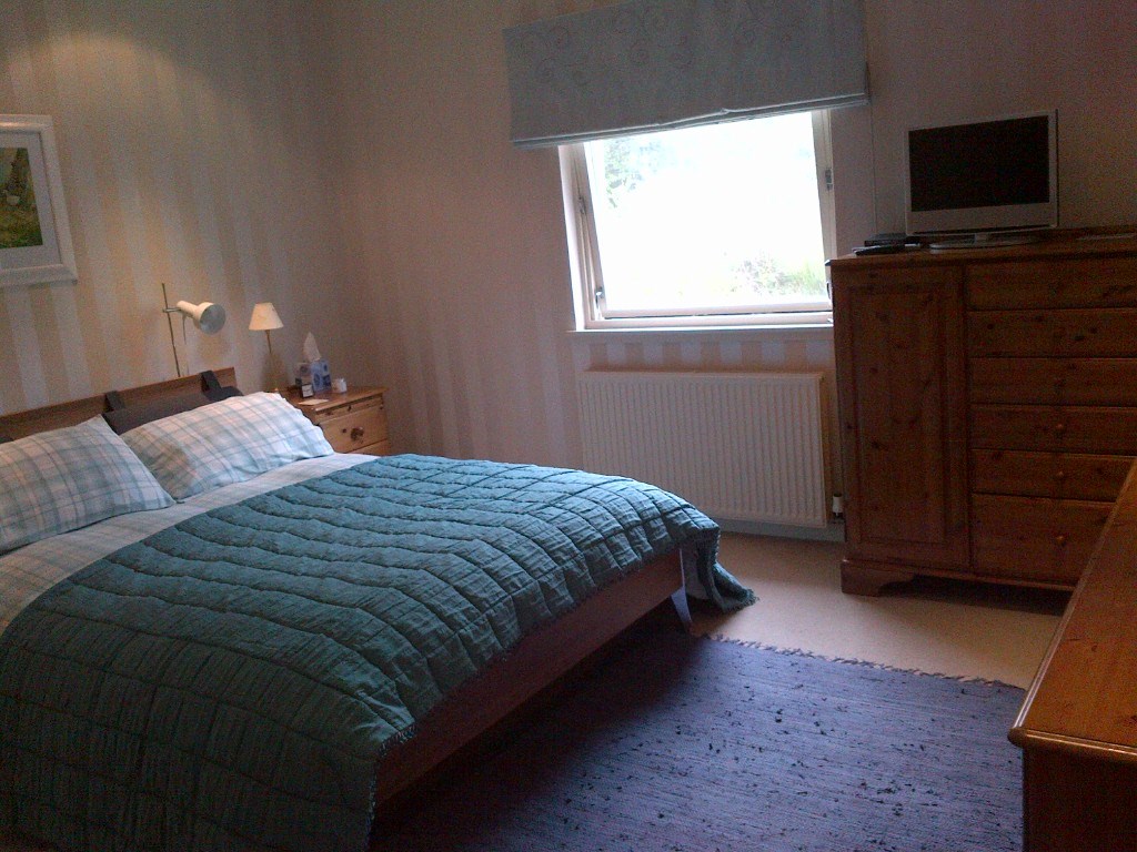 Property to rent in Aberfeldy, PH15, 'fairwinds' Fearnan Aberfeldy