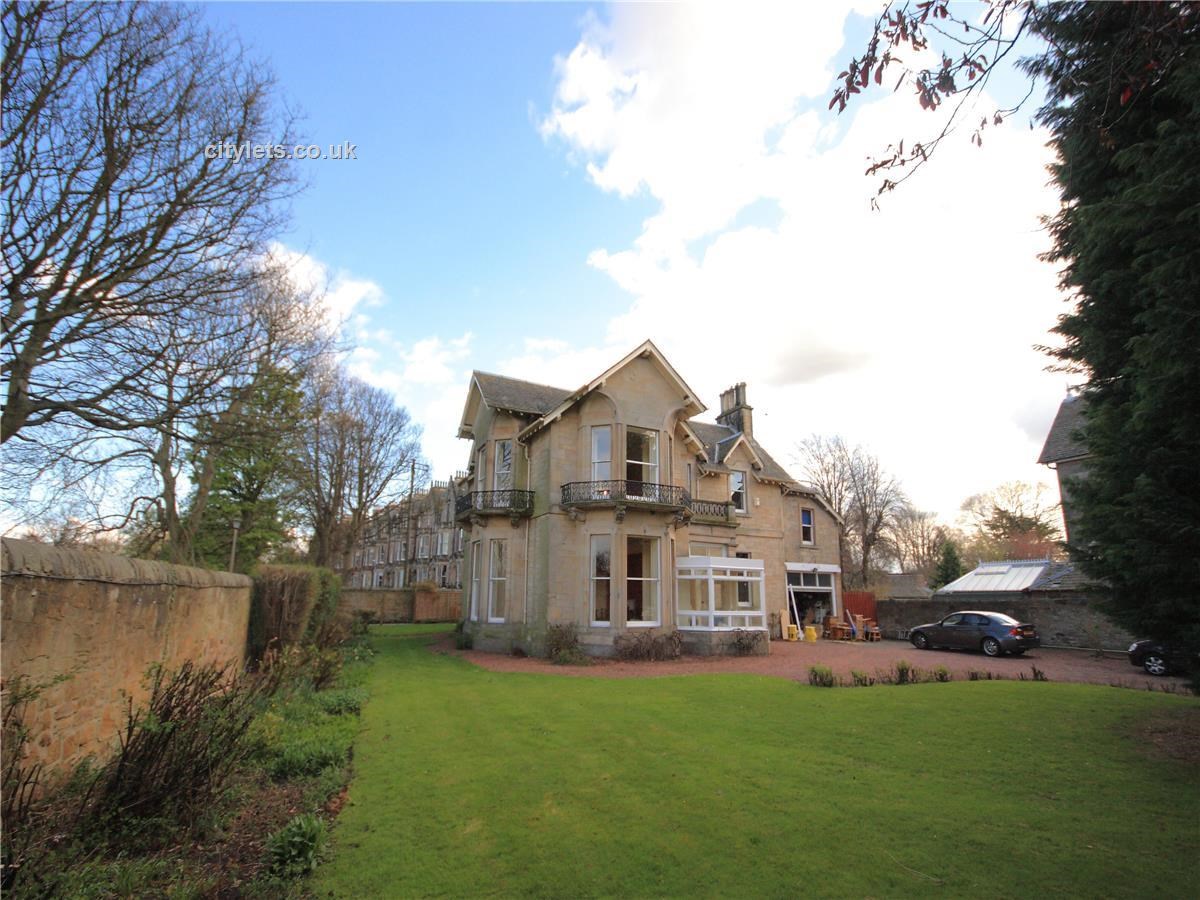 Should I Rent A House Or An Apartment