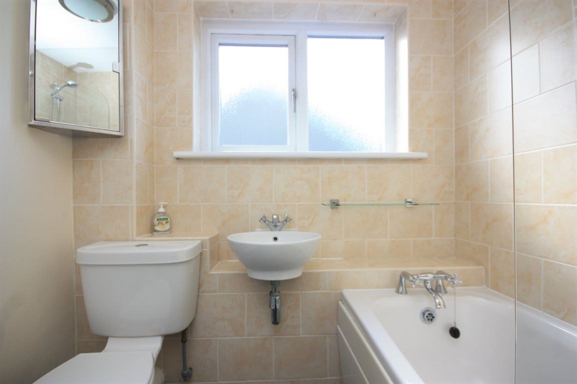 Property to rent in PA7, Lamont Avenue properties from