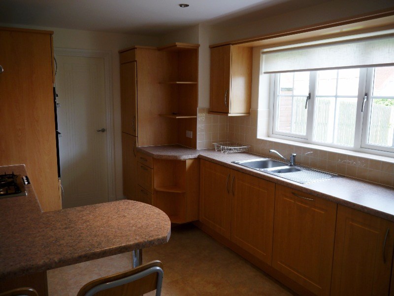 Property to rent in Rosewell, EH24, Lindsay Circus properties from