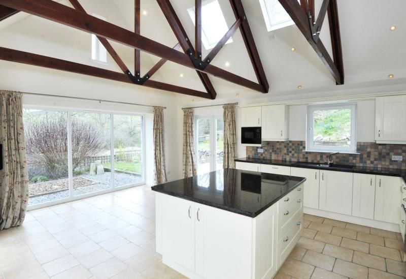 Property to rent in Alford, AB33, Tough properties from Citylets 381382